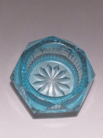 195017