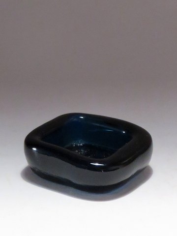 377548